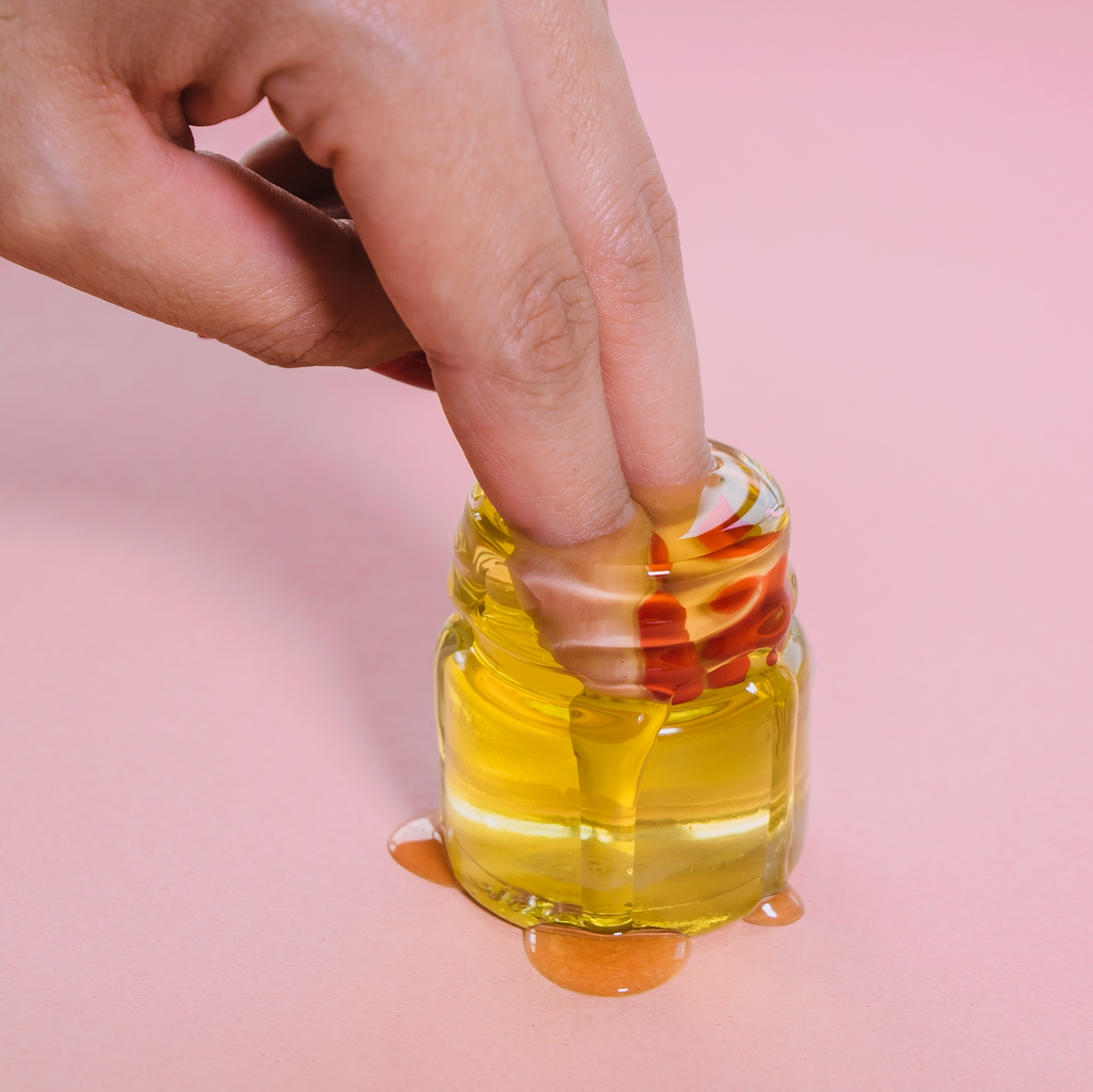 5 REASONS WHY FACIAL OILS WILL BENEFIT YOUR SKIN